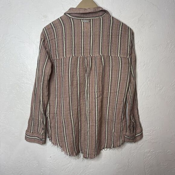 Billabong button Down Raw Hem Short Pink striped Lightweight Size Small - Picture 2 of 6